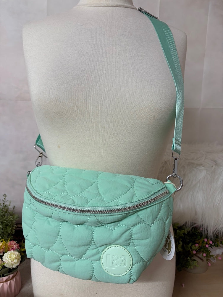 LOT83 Crossbody Bag – Markenbild für Kabila